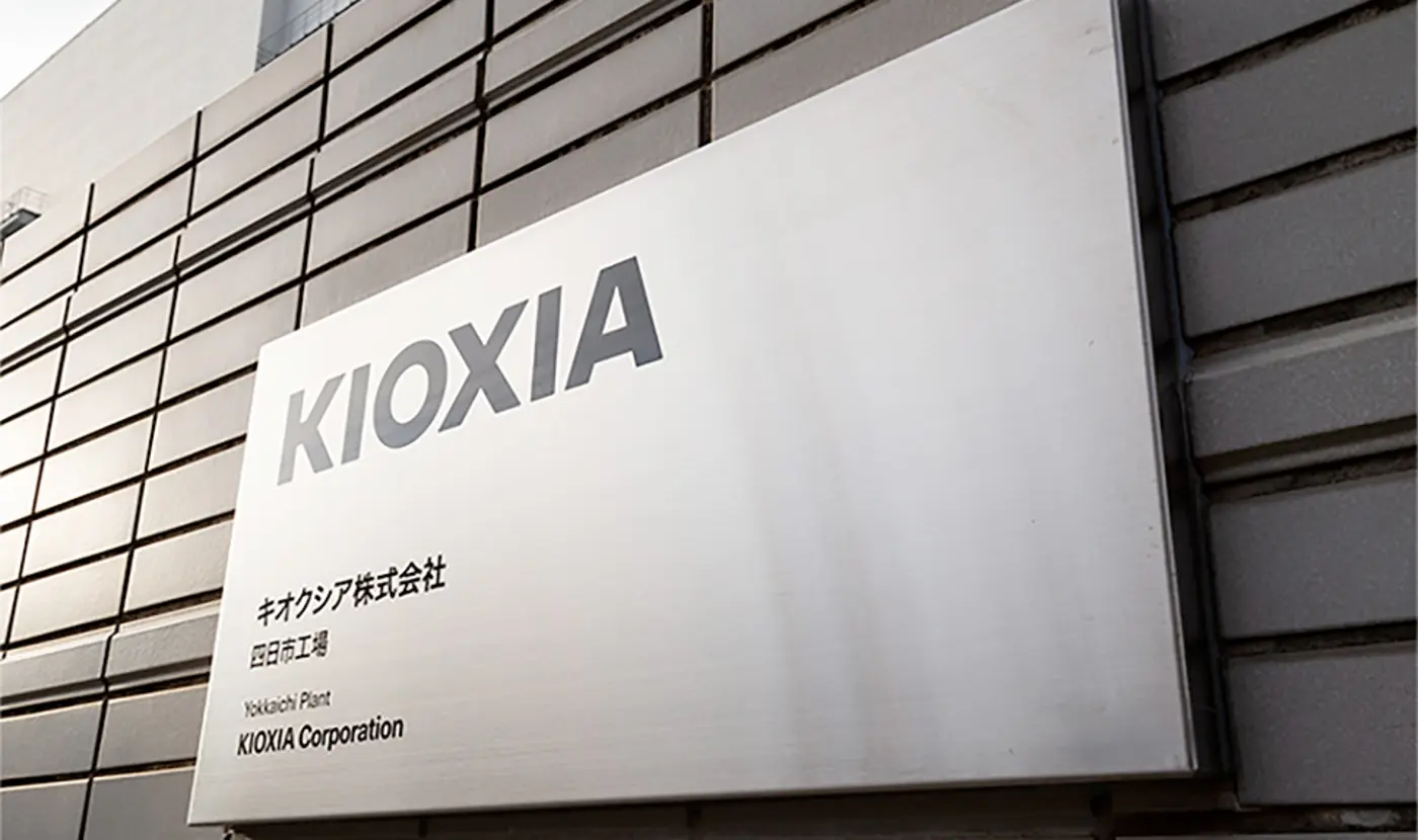 kioxiax27s 5tb 64 gbs flash module puts nand toward the memory bus for ai gpu