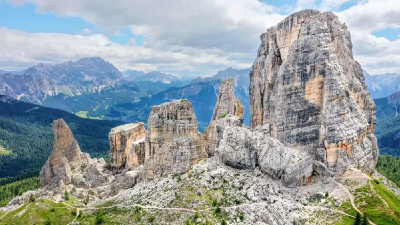 why x27rocks as big as carsx27 are flying down the dolomites