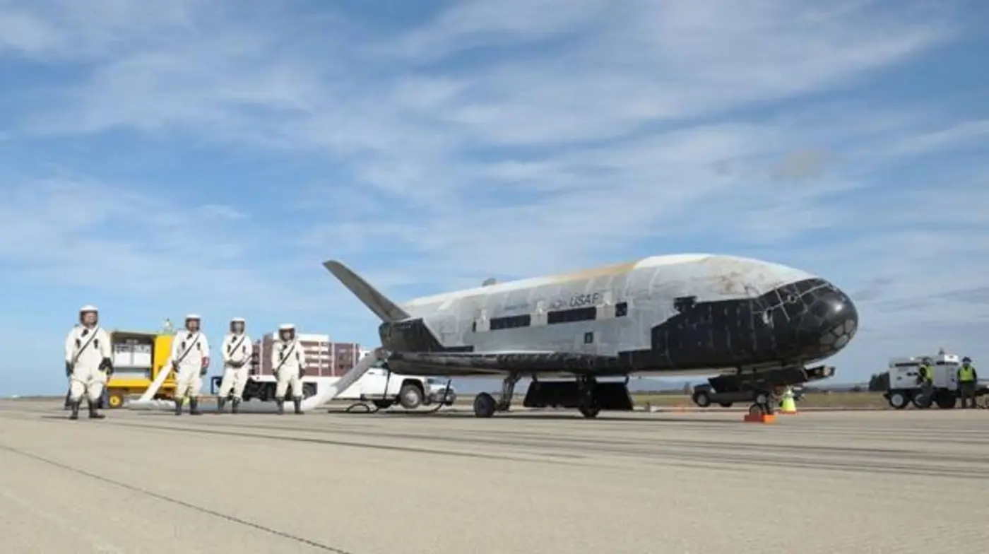 mysterious x37b spaceplane flies again carrying a quantum gps alternative
