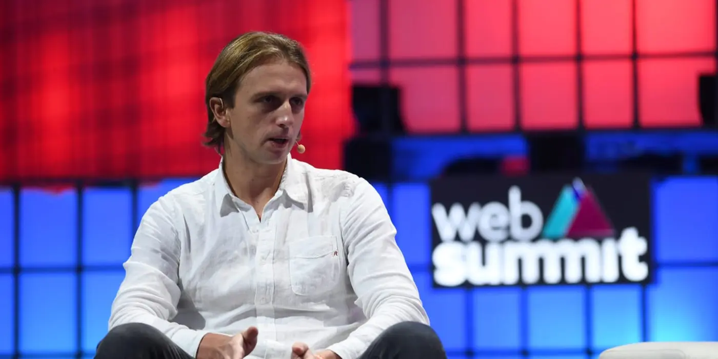 revolut tied employee bonuses to compliance performance