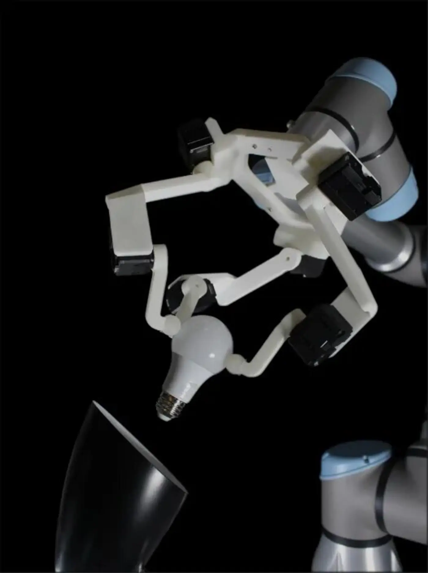 simplified wrist mechanism gives robots a hand