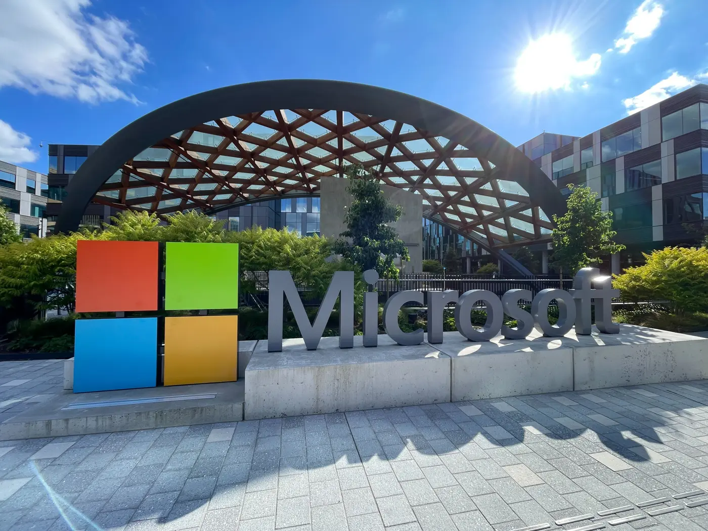 microsoft sets new rto policy requiring employees in the office 3 days per week