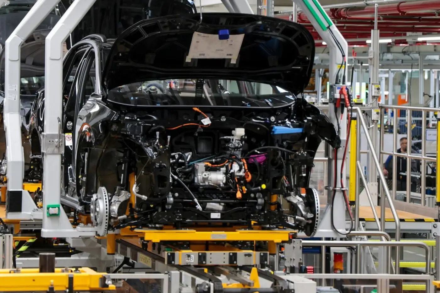sona apollo short the bonds of auto supplier adler pelzer
