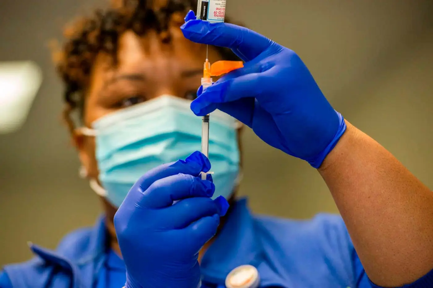 mrna covid vaccines spark immune response that may aid cancer survival