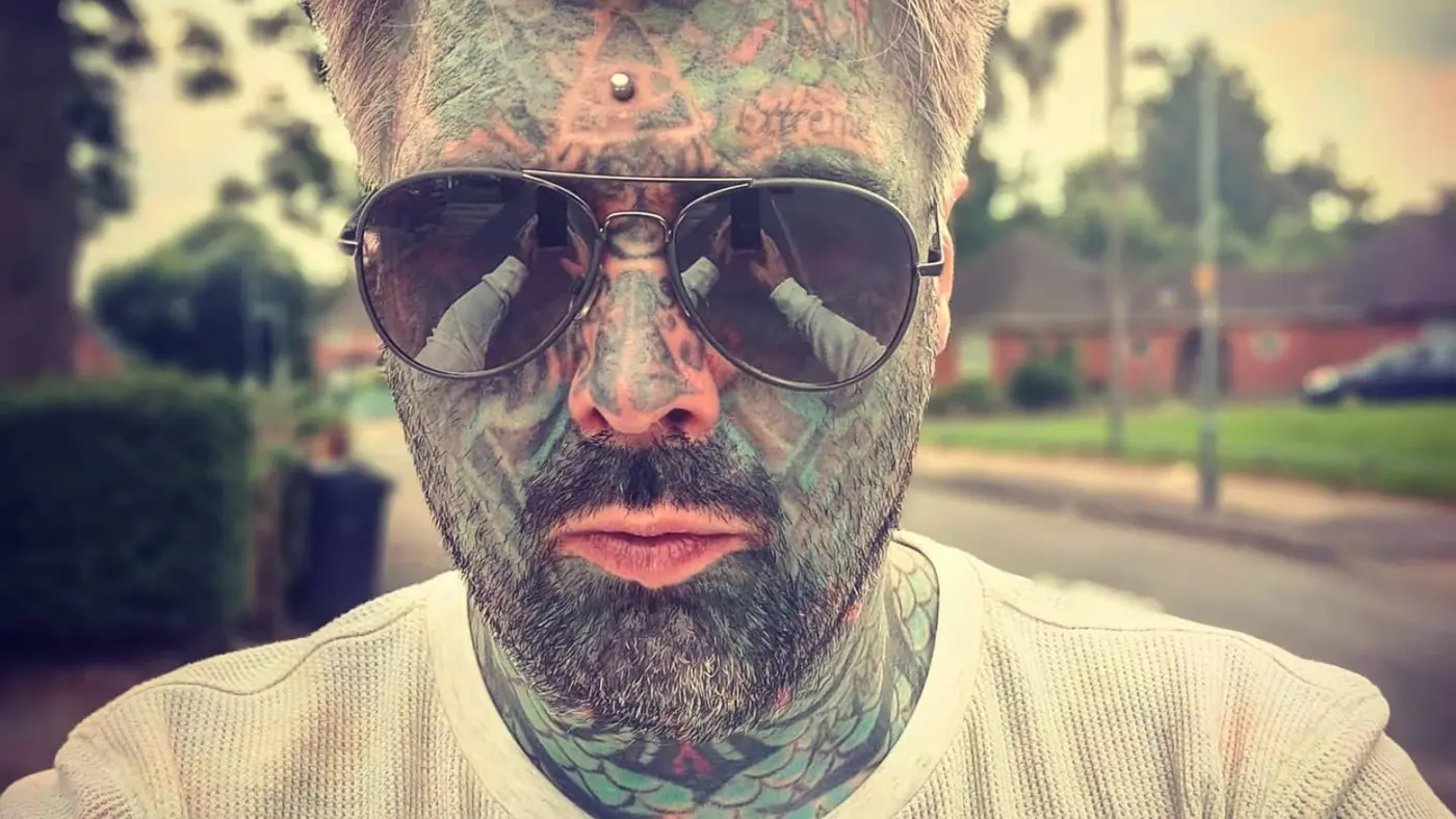 britainx27s most tattooed man says ukx27s age check told him to quotremove his facequot