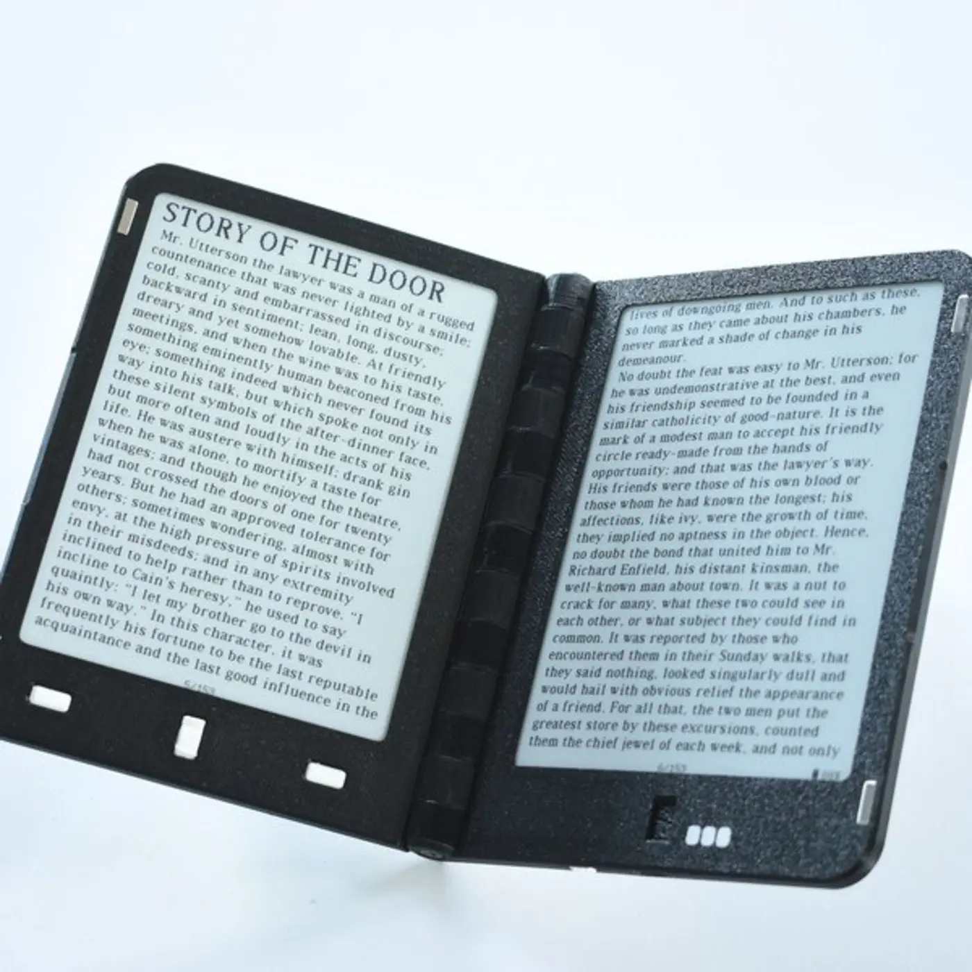a dualscreen esp32 powered ereader own your device own your books