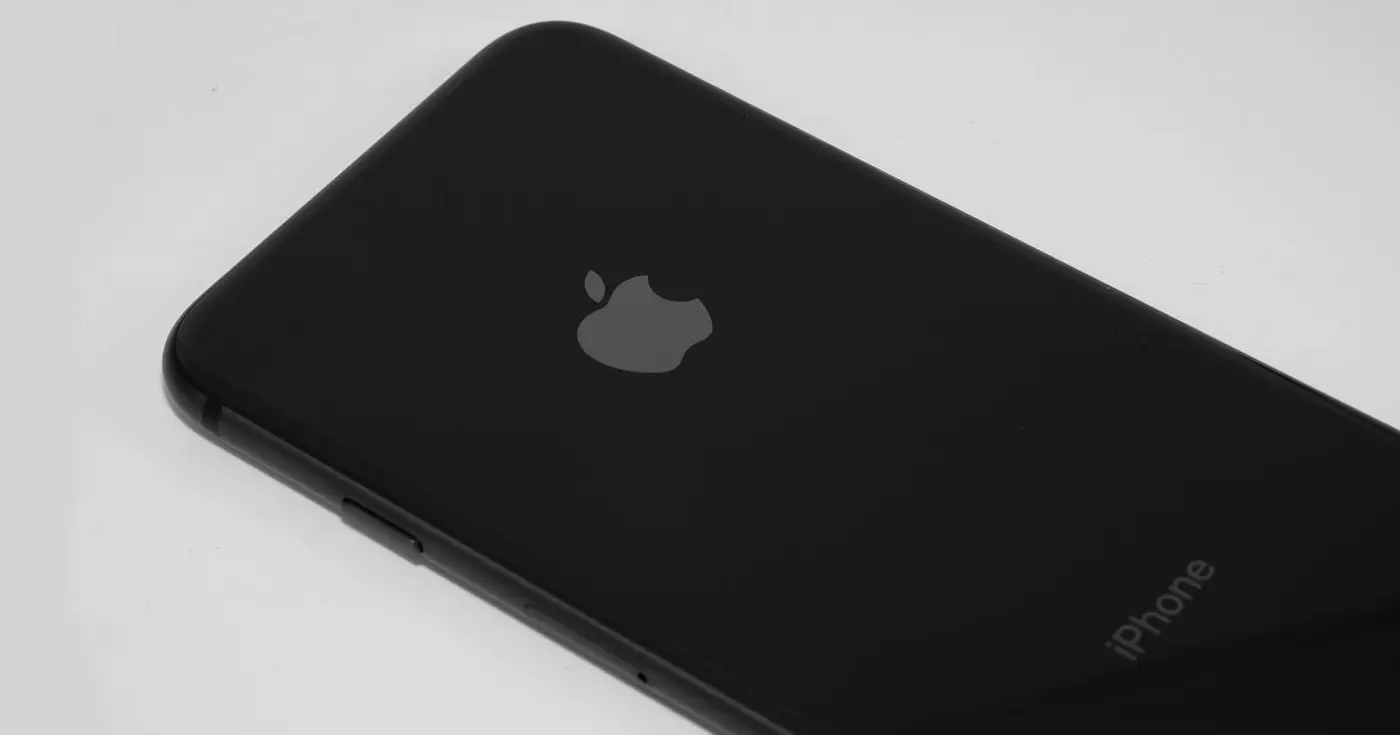 did you know that there are cameraless iphones