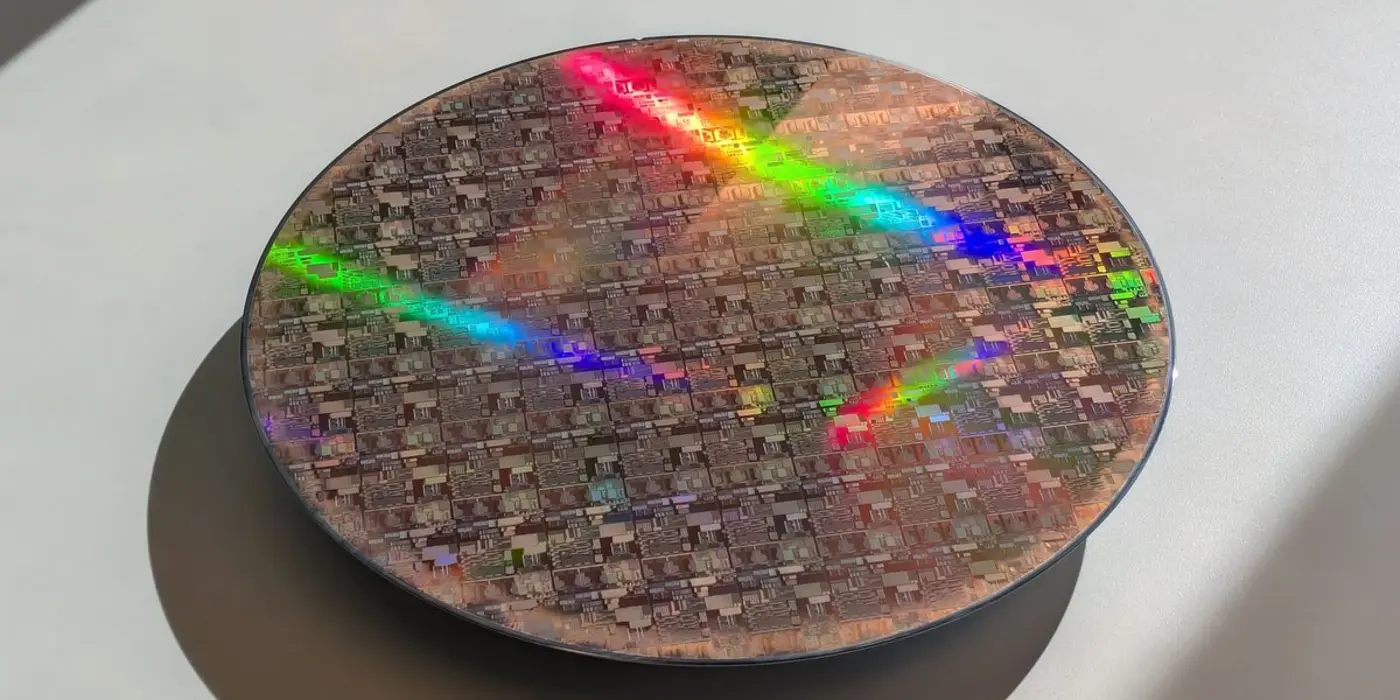 semiconductor industry closes in on 400 gbs photonics milestone