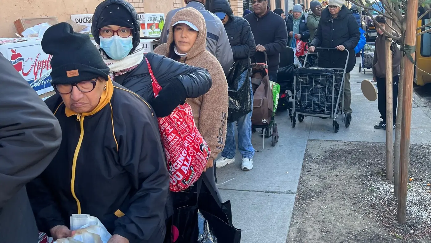 snap benefits cut off during shutdown driving long lines at food pantries