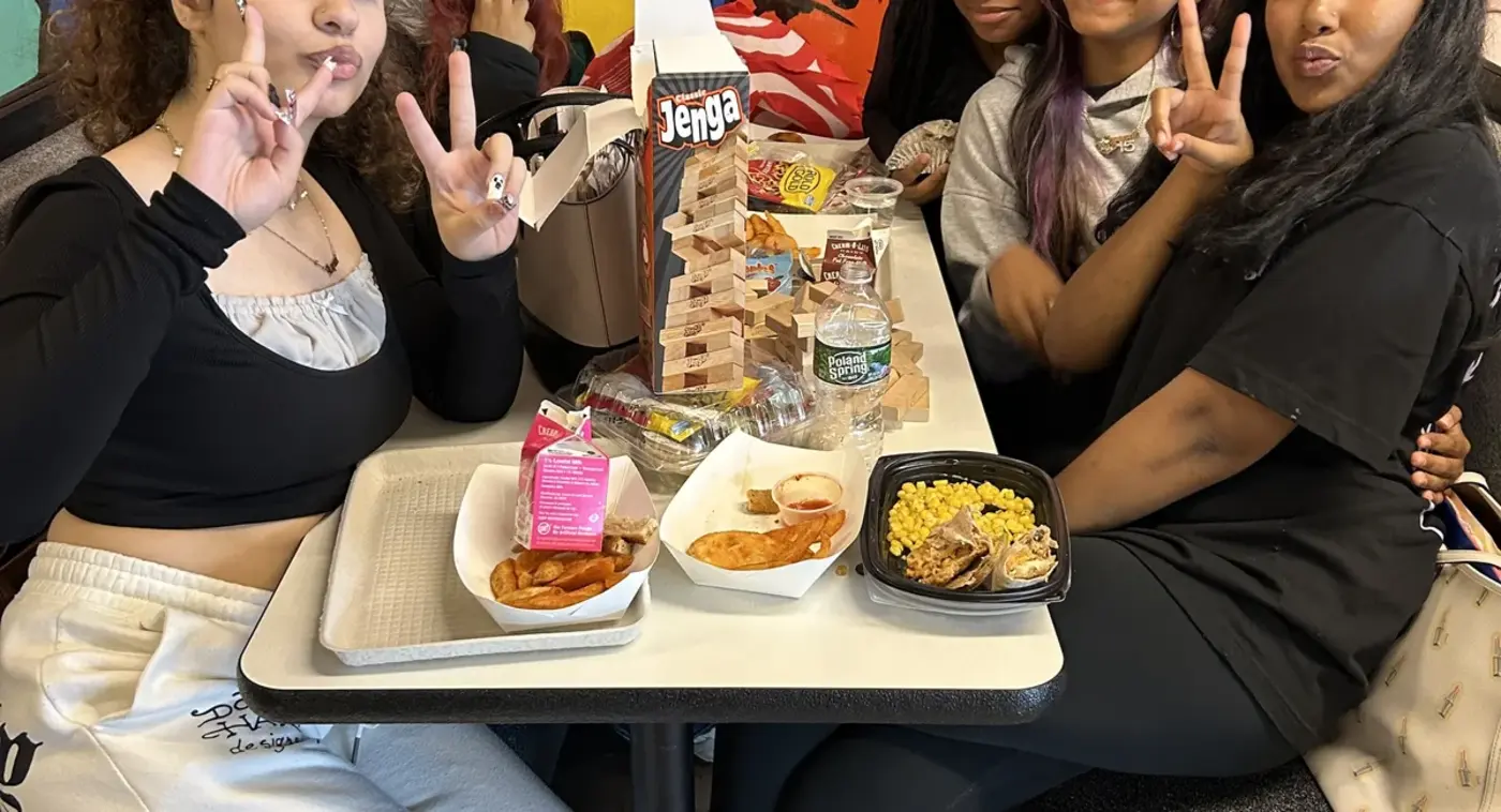 ny smartphone ban has made lunch loud again