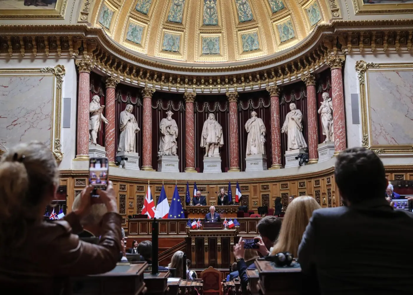 microsoft canx27t keep eu data safe from us authorities