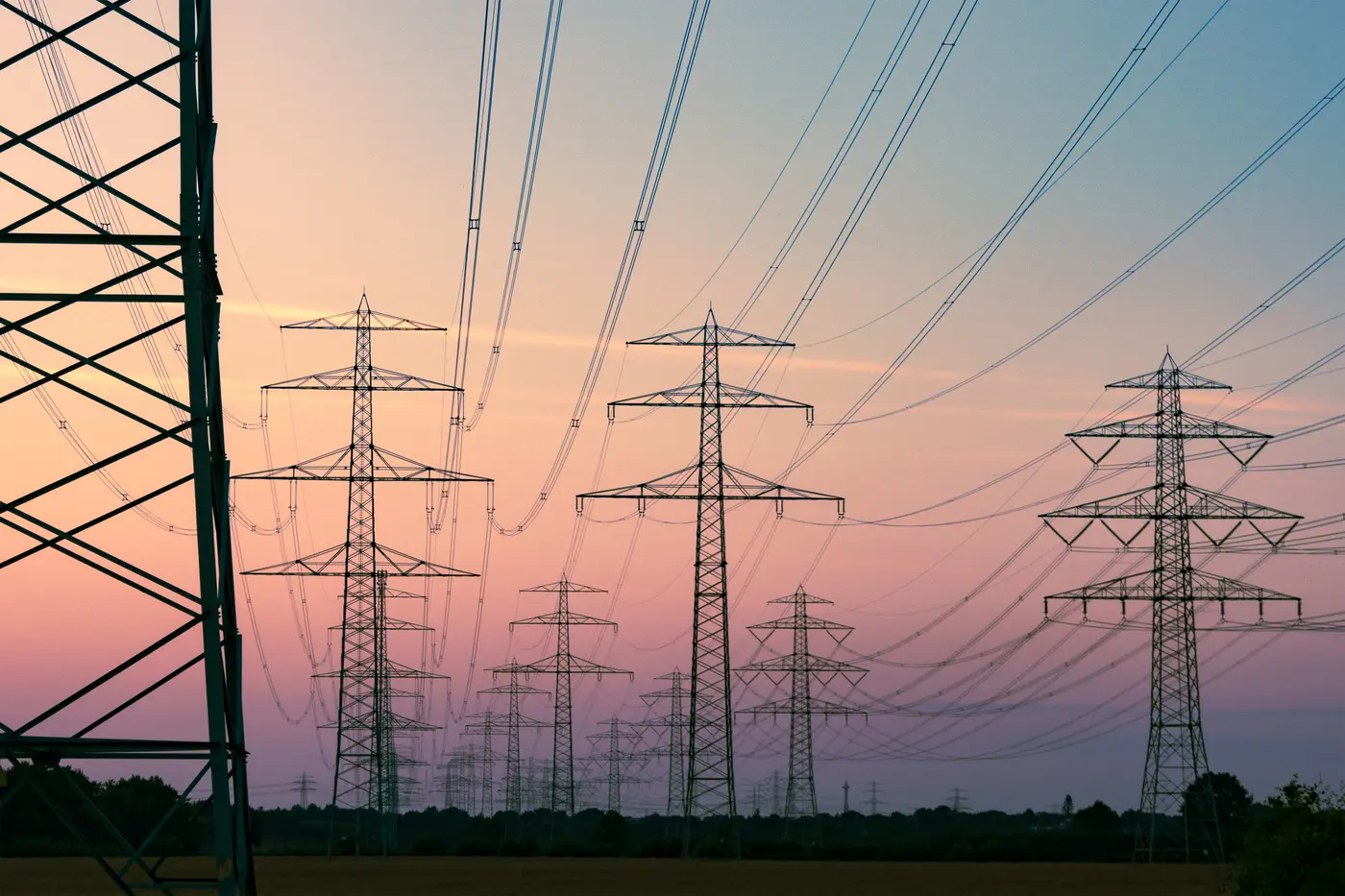 whatx27s the best way to expand the us electricity grid
