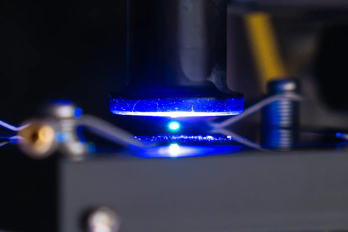 physicists overcome fundamental limitation of acoustic levitation