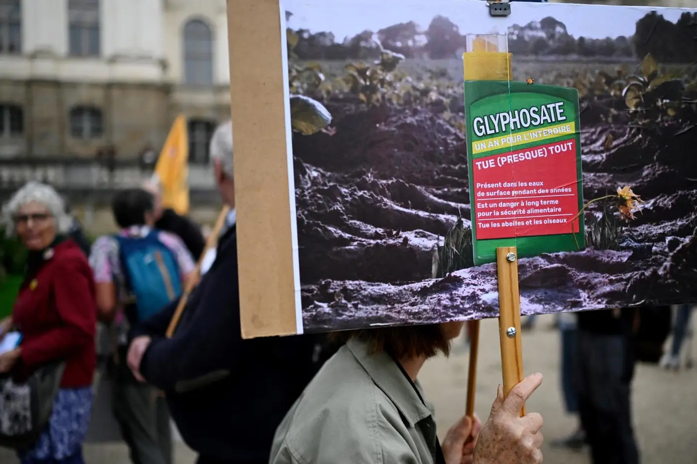 influential study on glyphosate safety retracted 25 years after publication