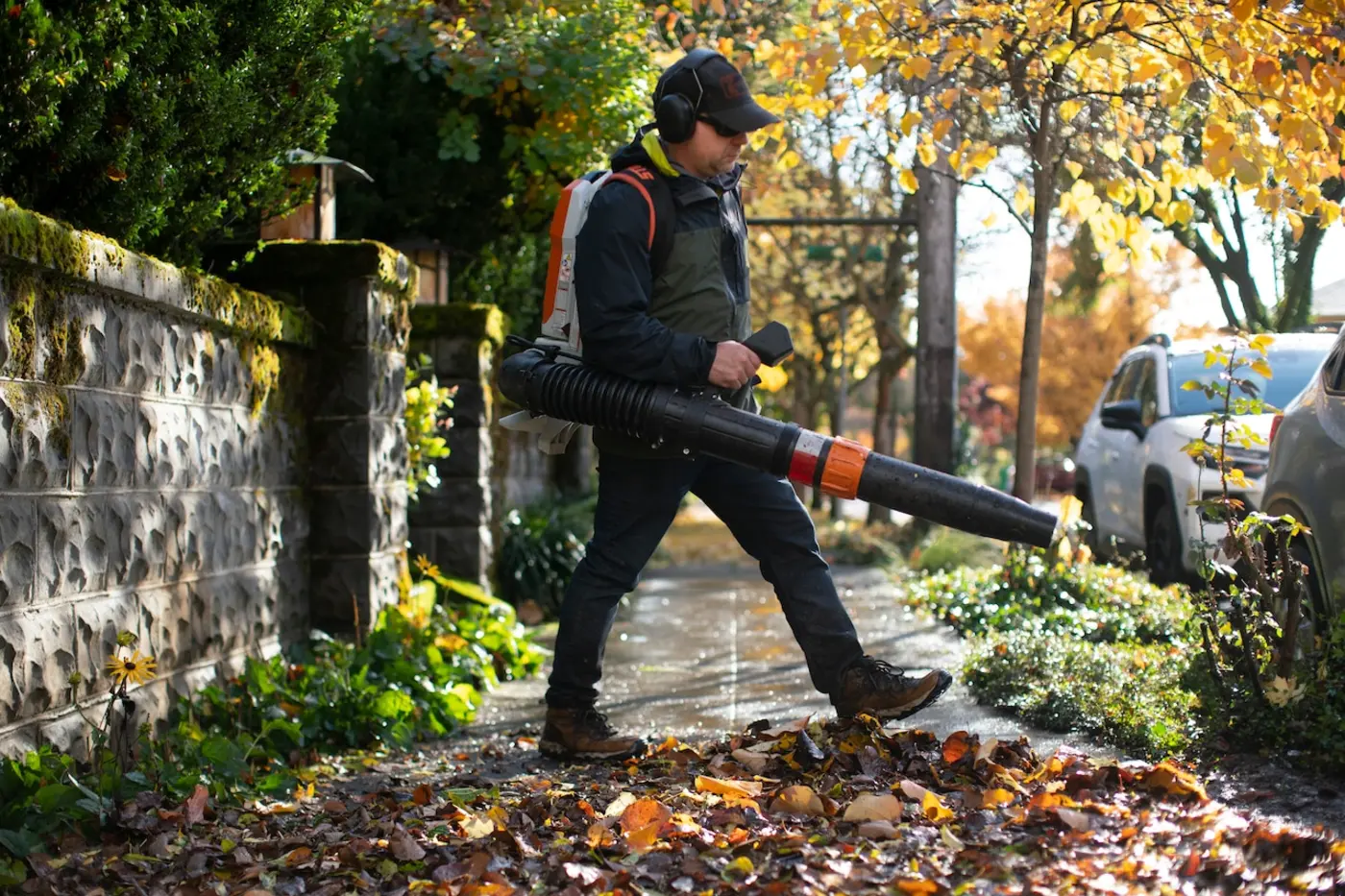 portlandx27s gaspowered leaf blower ban goes into effect