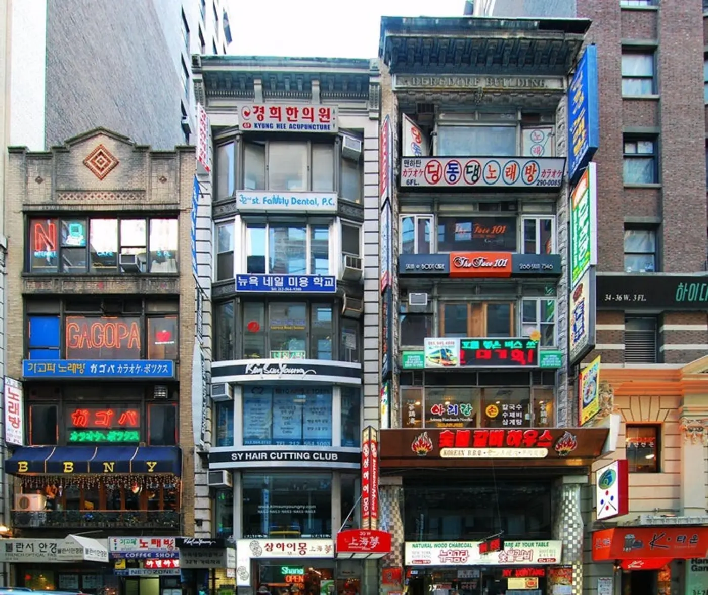 america could have 4 lunch bowls like japan but for zoning laws
