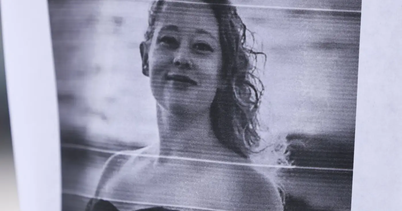 new evidence reveals renee good was still alive when ice blocked medic