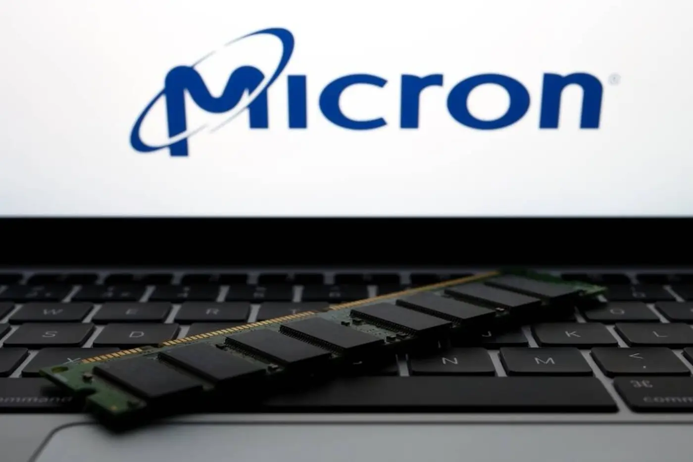 micron breaks ground on humungous ny dram fab
