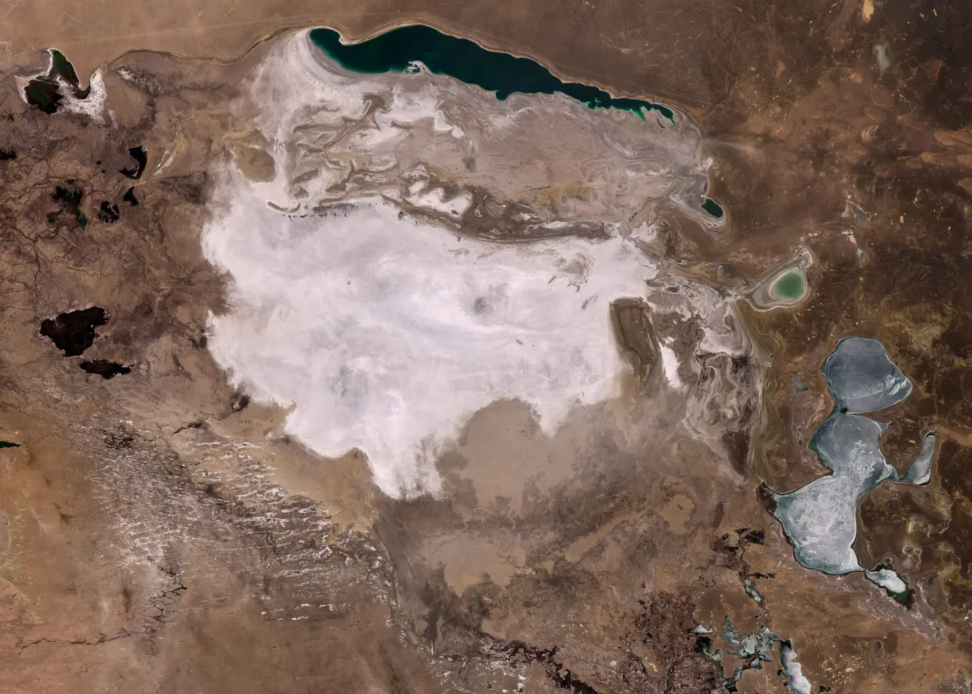 earthx27s youngest desert satellites show the disappearance of the aral sea