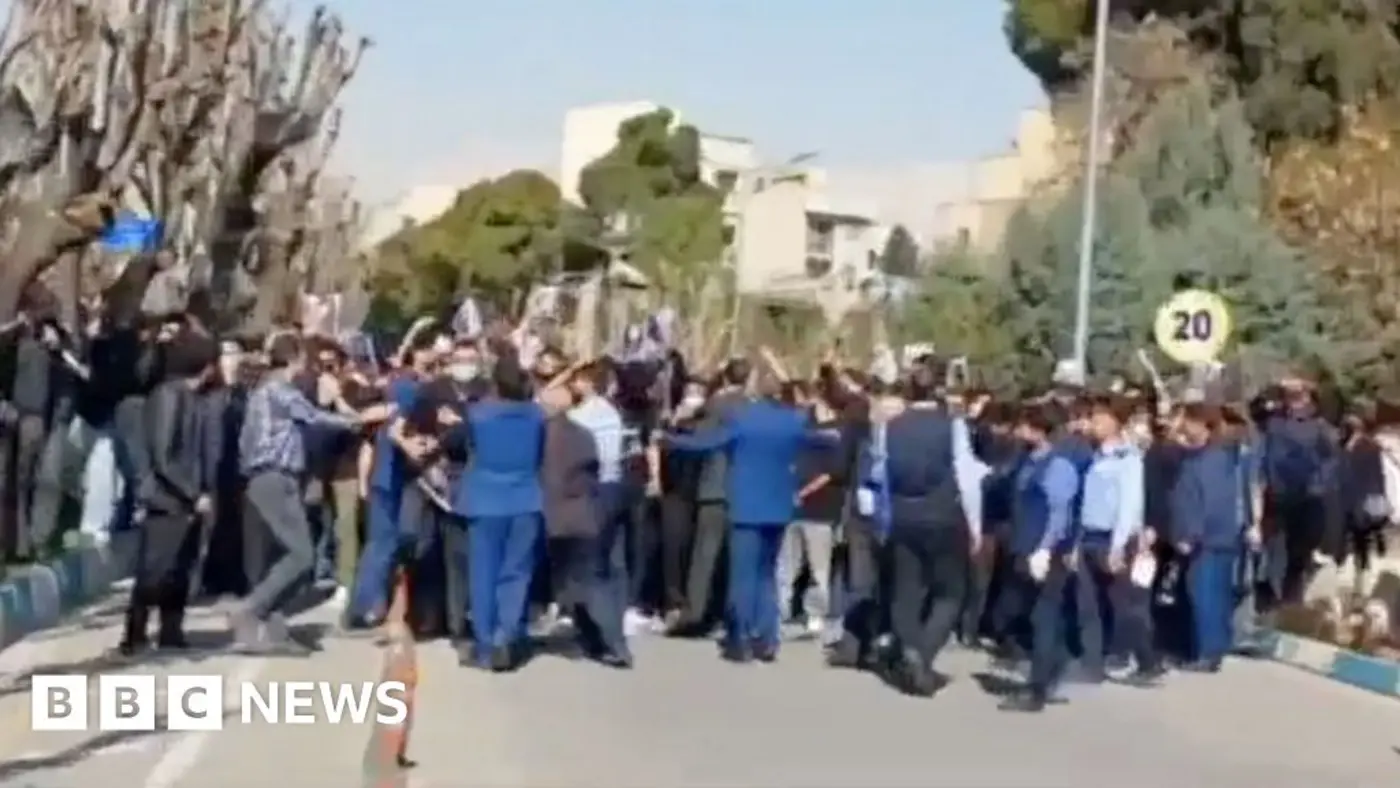 iran students stage first large antigovernment protests since deadly crackdown