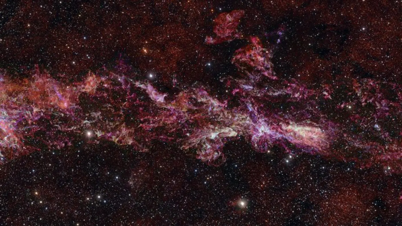 astronomers capture the most detailed image yet of our galaxyx27s center