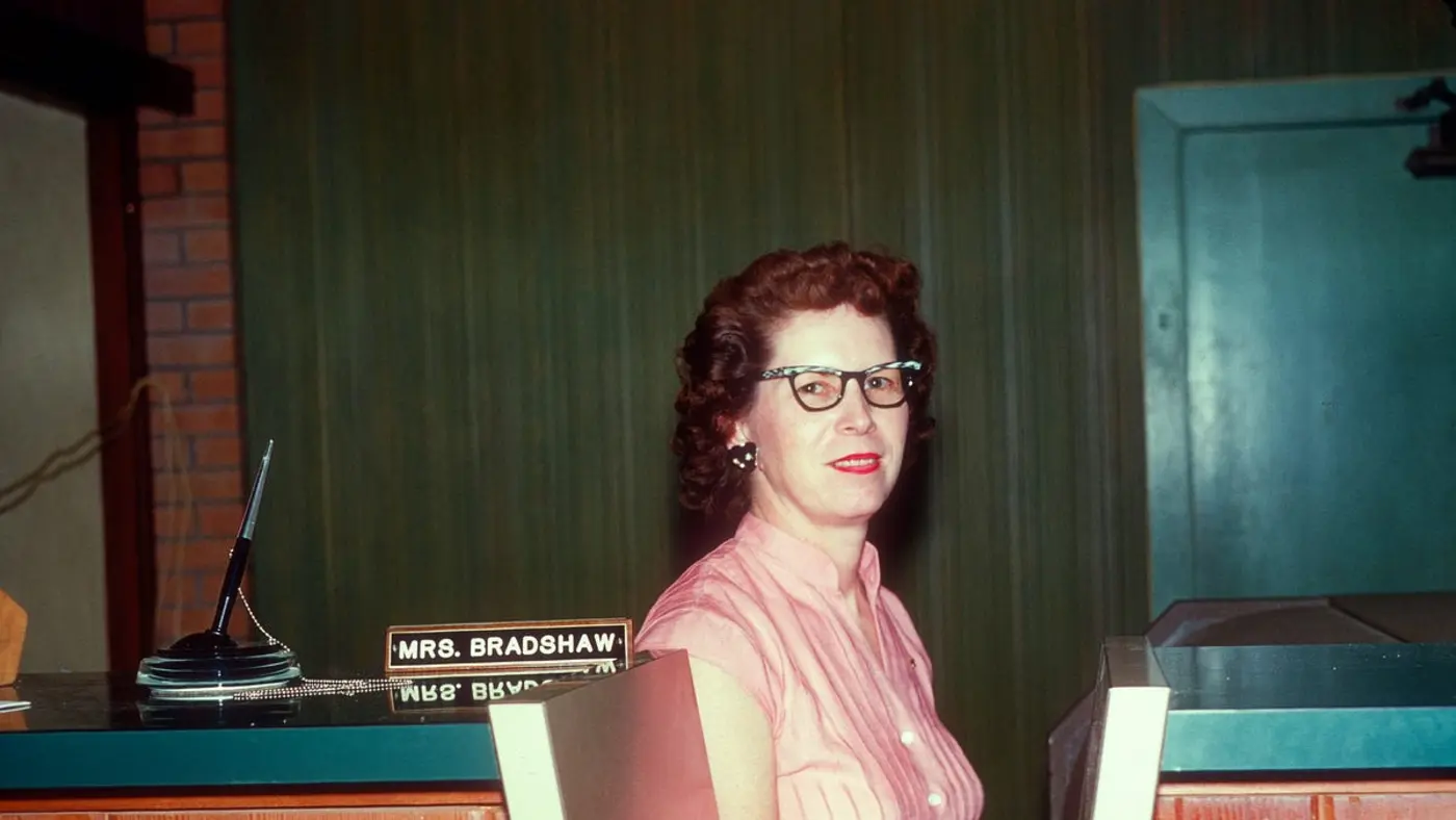 atms didnx27t kill bank teller jobs but the iphone did