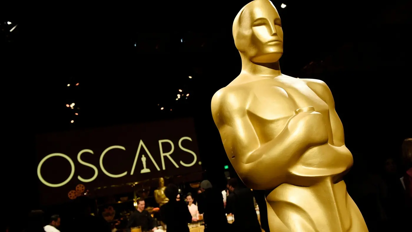 hollywood enters oscars weekend in existential crisis