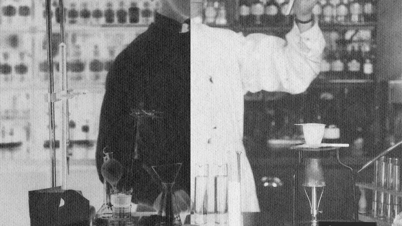 why lab coats turned white