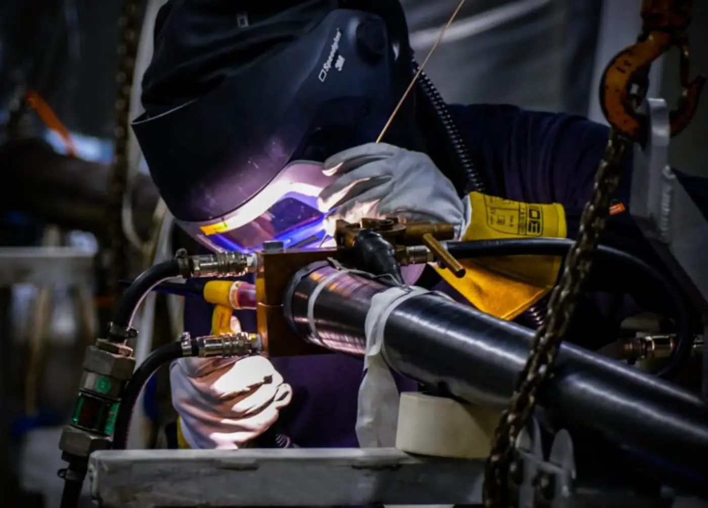 how a subsea cable is repaired