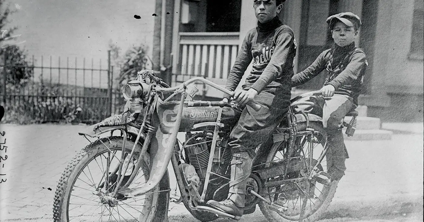 young sons of legendary us marshal ride horseback from oklahoma to new york