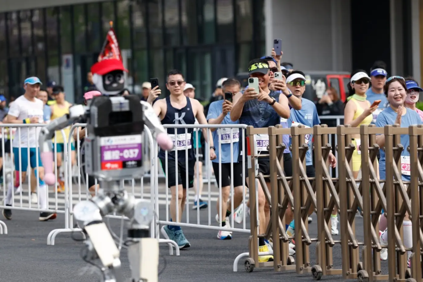 robot sprints to victory in beijing beating the halfmarathon world record