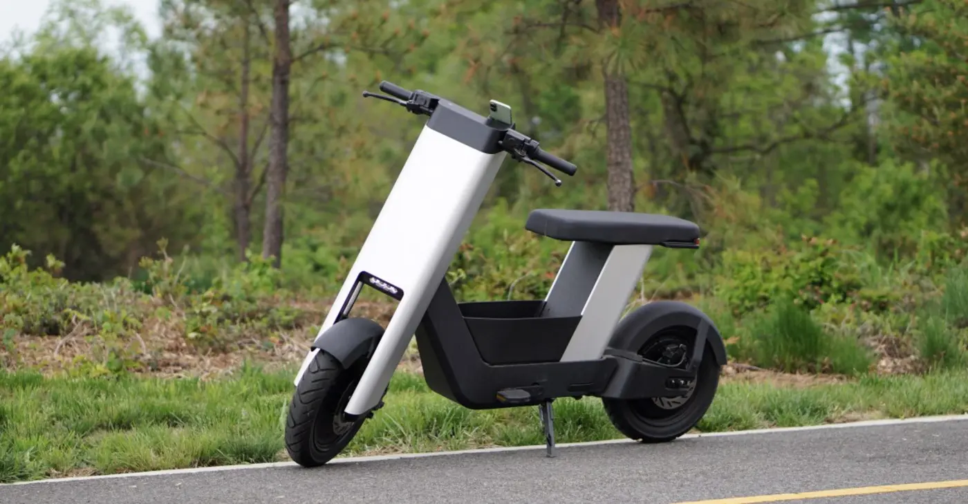 the infinite machine olto is part motorcycle part bike part cybertruck