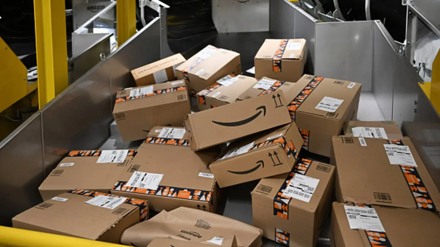 amazon x27strongarmedx27 levix27s hanes to hike prices on rival sites da says