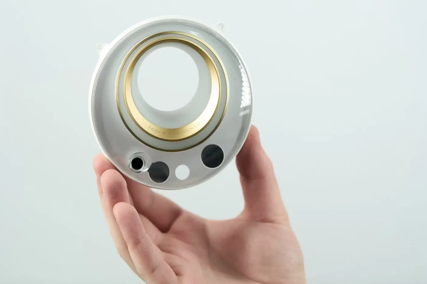 sam altmanx27s creepy eyeballscanning company gets in bed with zoom and tinder