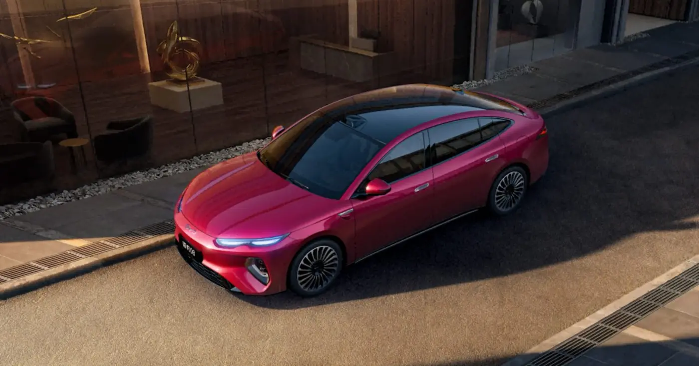 byd seal 08 debuts with blade battery 20 1000km range 5min charging 684hp