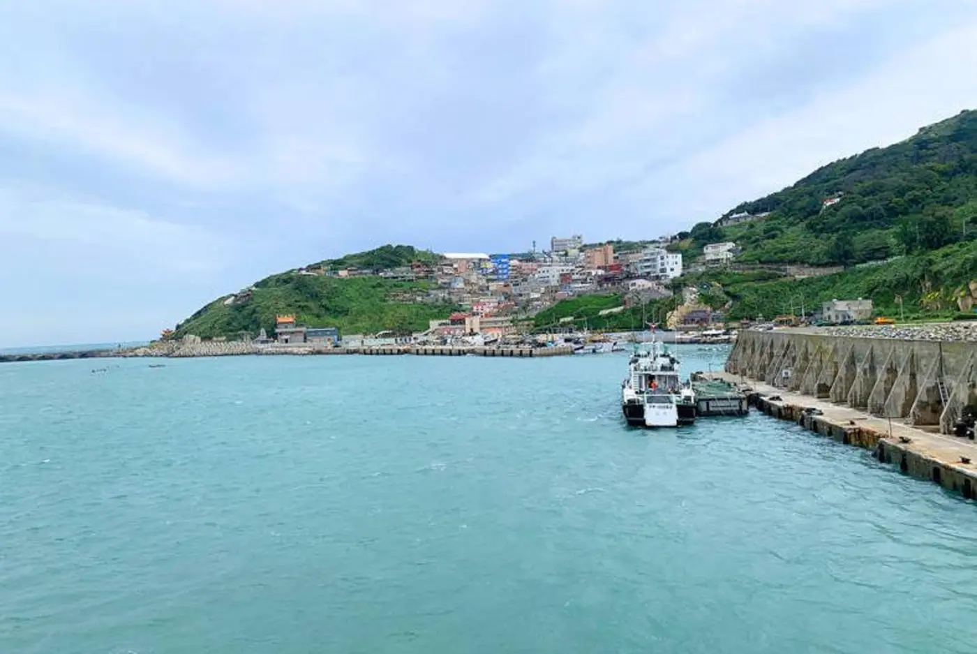 taiwan activates backup communications for island after undersea cable breaks