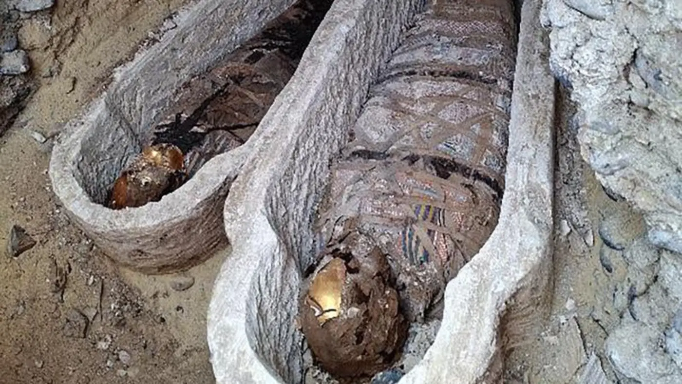 egyptian mummy unearthed with literary text on abdomen in first ever find