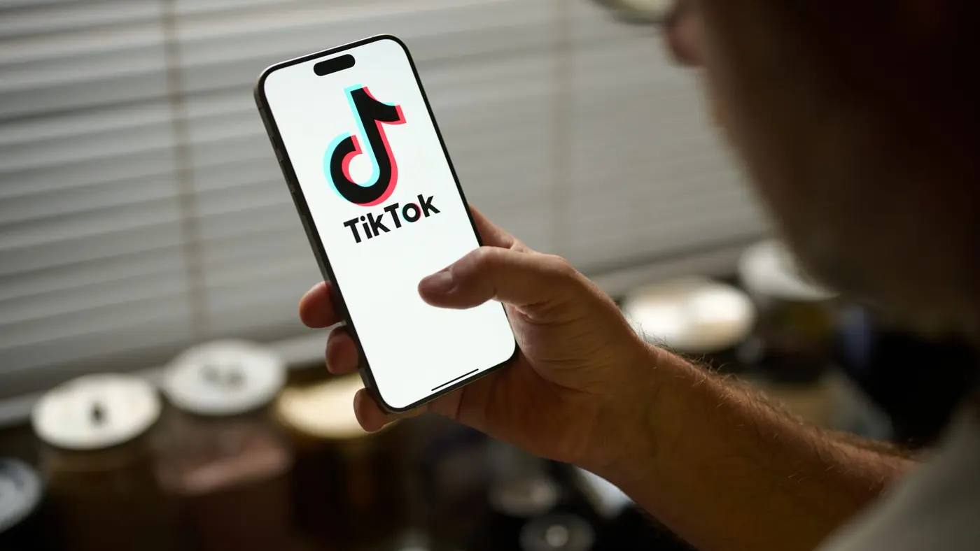 eu to crack down on tiktok instagramx27s x27addictive designx27 targeting kids