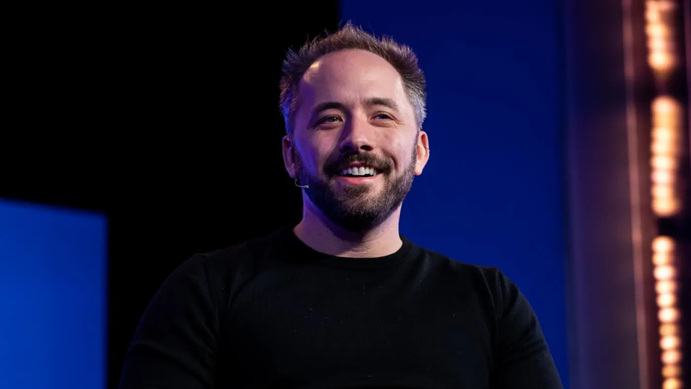 dropbox ceo drew houston to step down