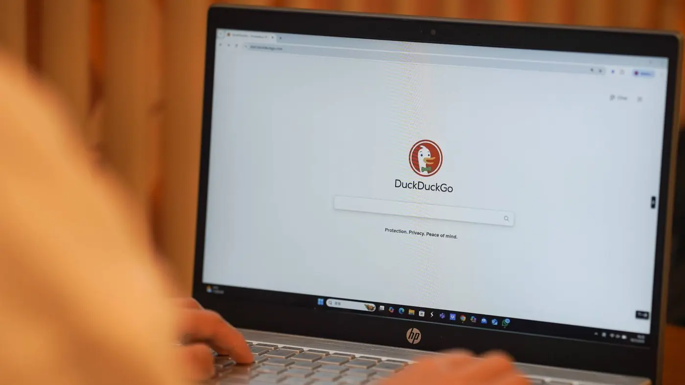 duckduckgo search saw 28 more visits after google said people love ai mode