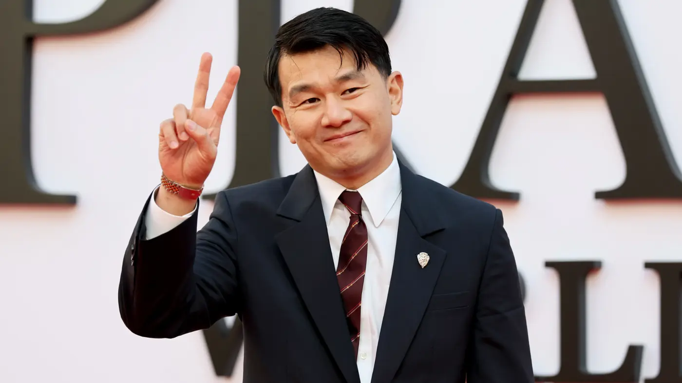 ronny chiengx27s x27fuck aix27 speech met with cheers from harvard graduates
