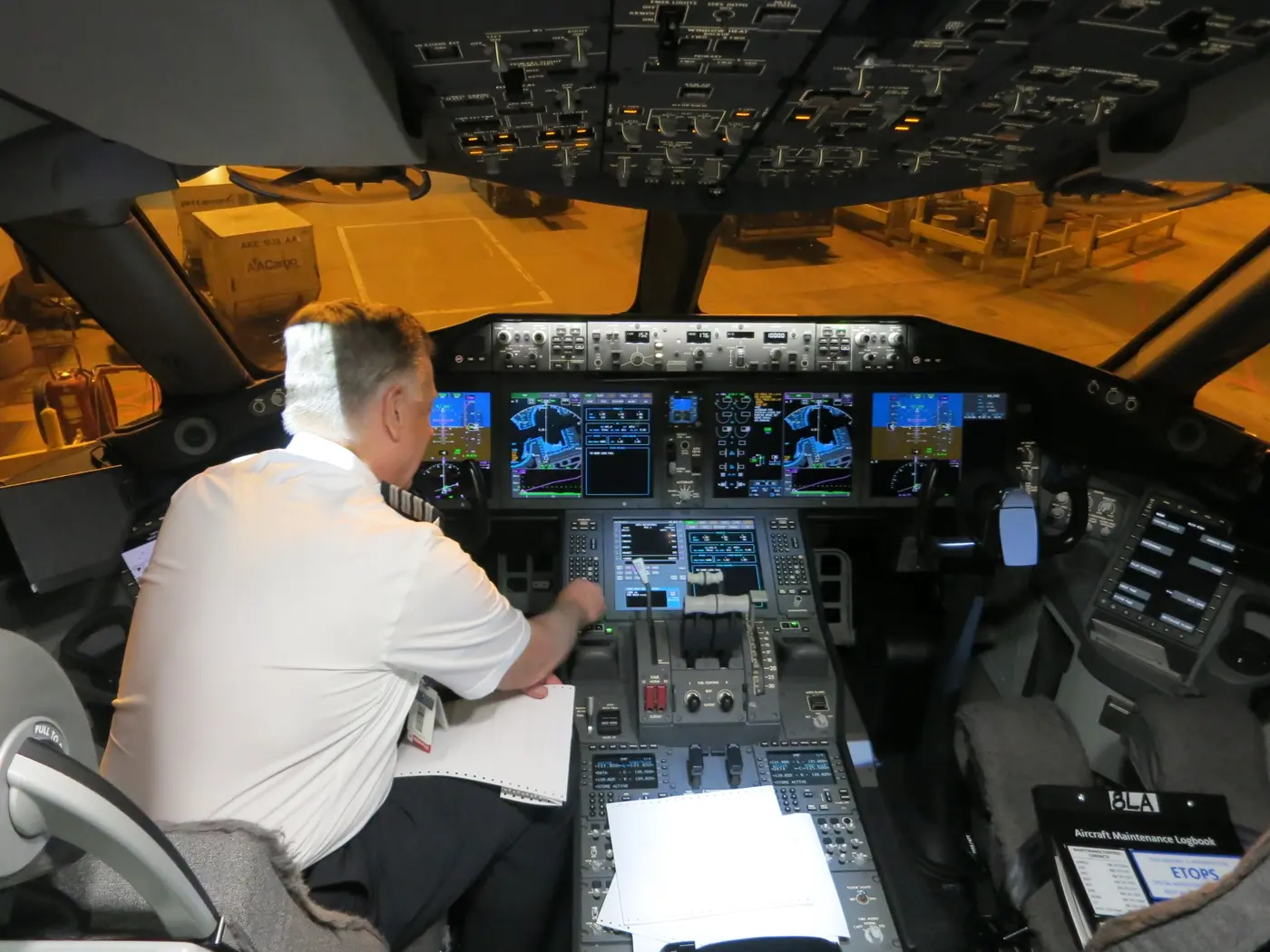air canada captain arrested for flying 100s of flights without required license