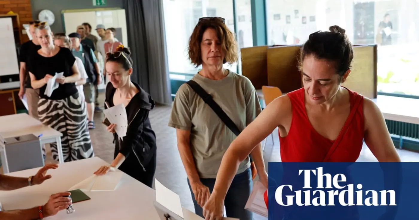 swiss voters reject proposal to cap population at 10m