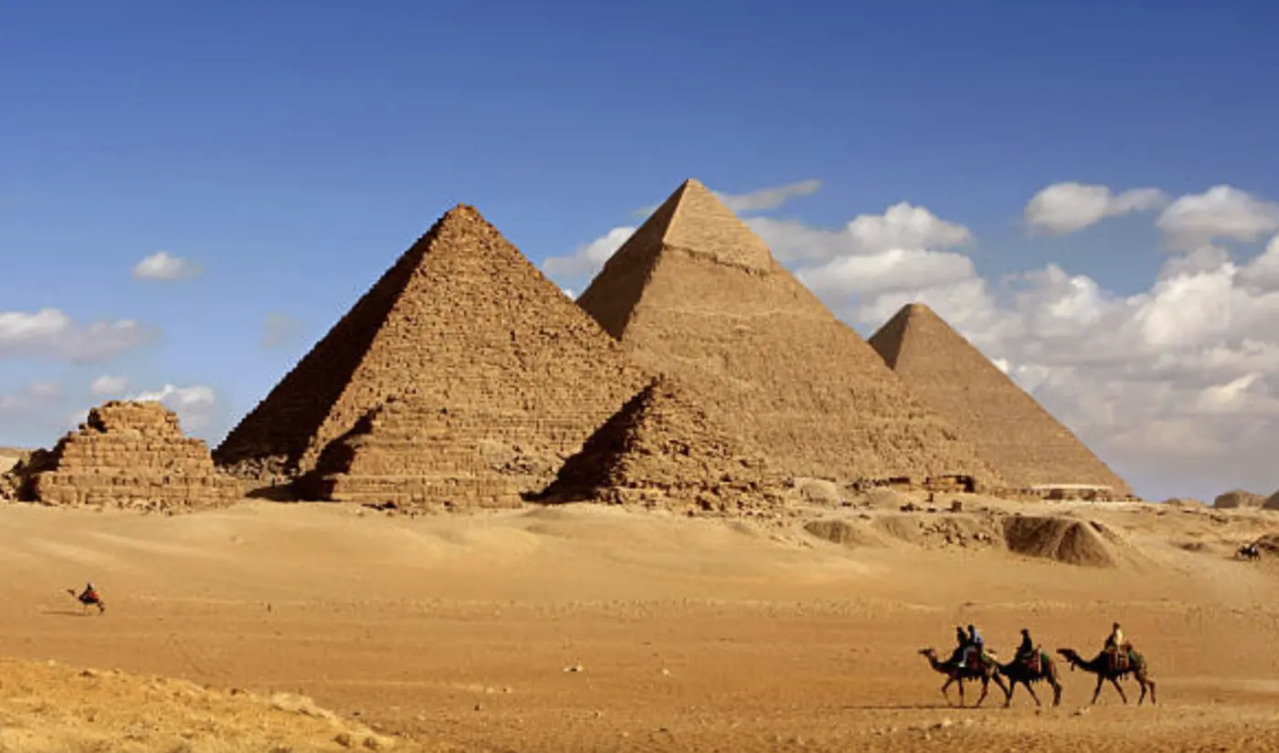 notes from tired egyptian whose job is explaining that humans built the pyramids