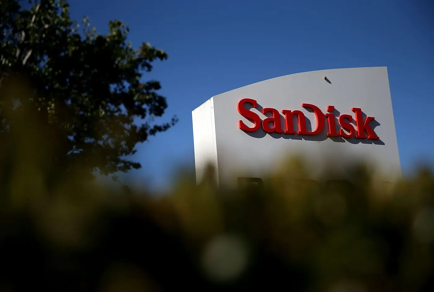 16yearold sata ii ssd survives 1 petabyte of writes 25x the drivex27s rating