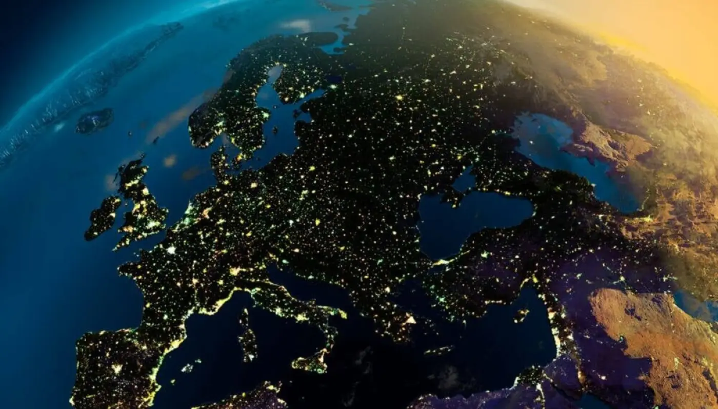 geopolitical jitters push europex27s internet registry away from cloud strategy