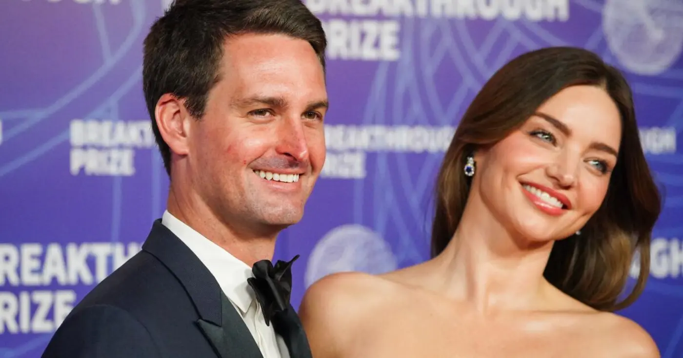 snapx27s evan spiegel miranda kerr help erase 550m in med debt for californians