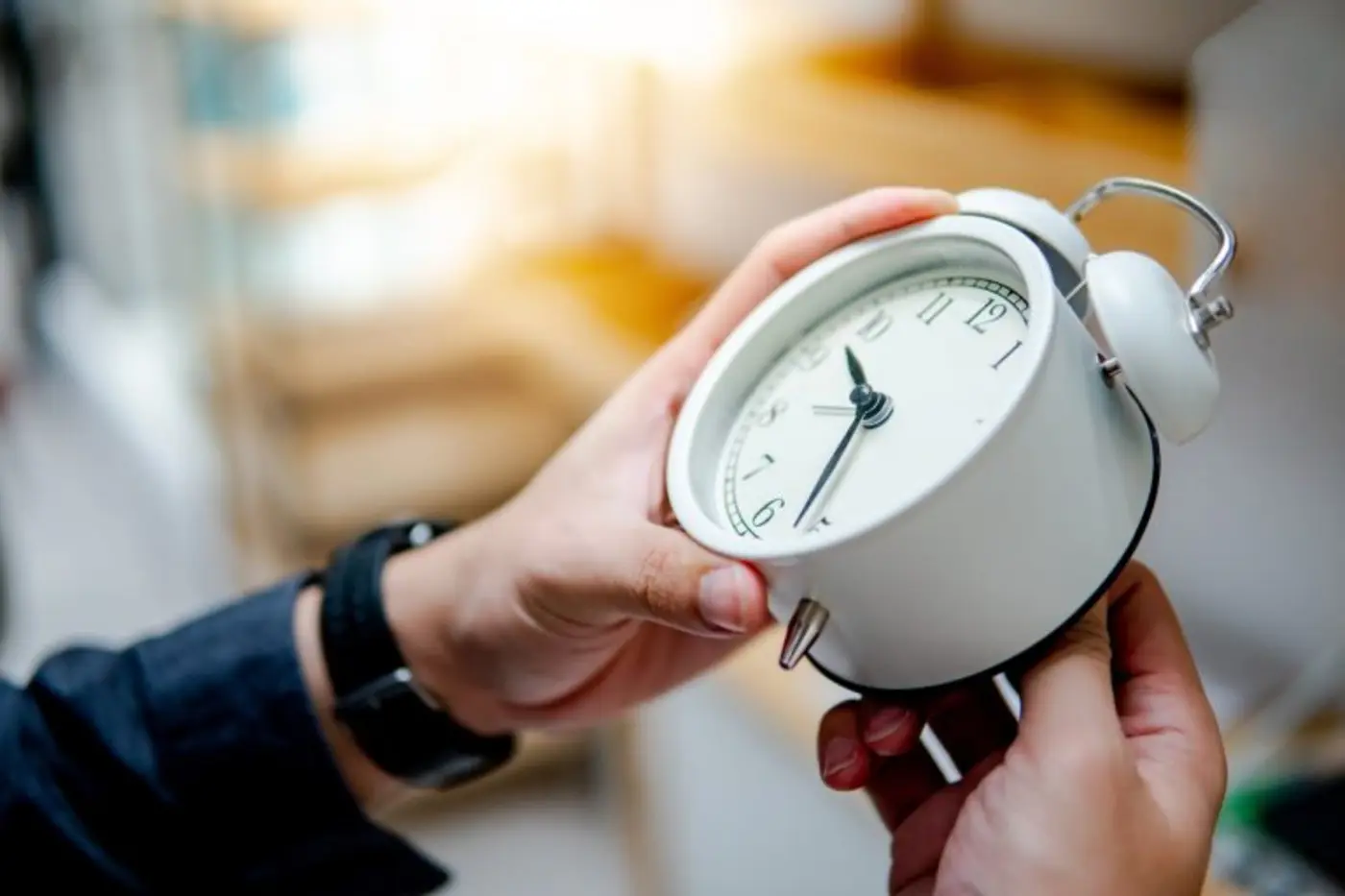 study suggests most americans would be healthier without daylight saving time