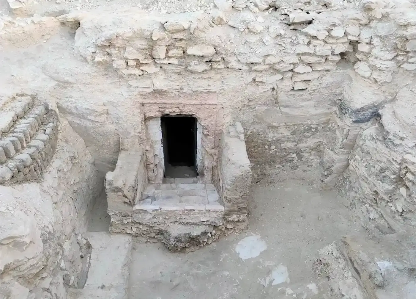 sealed tomb filled with paintings and inscriptions discovered in egypt