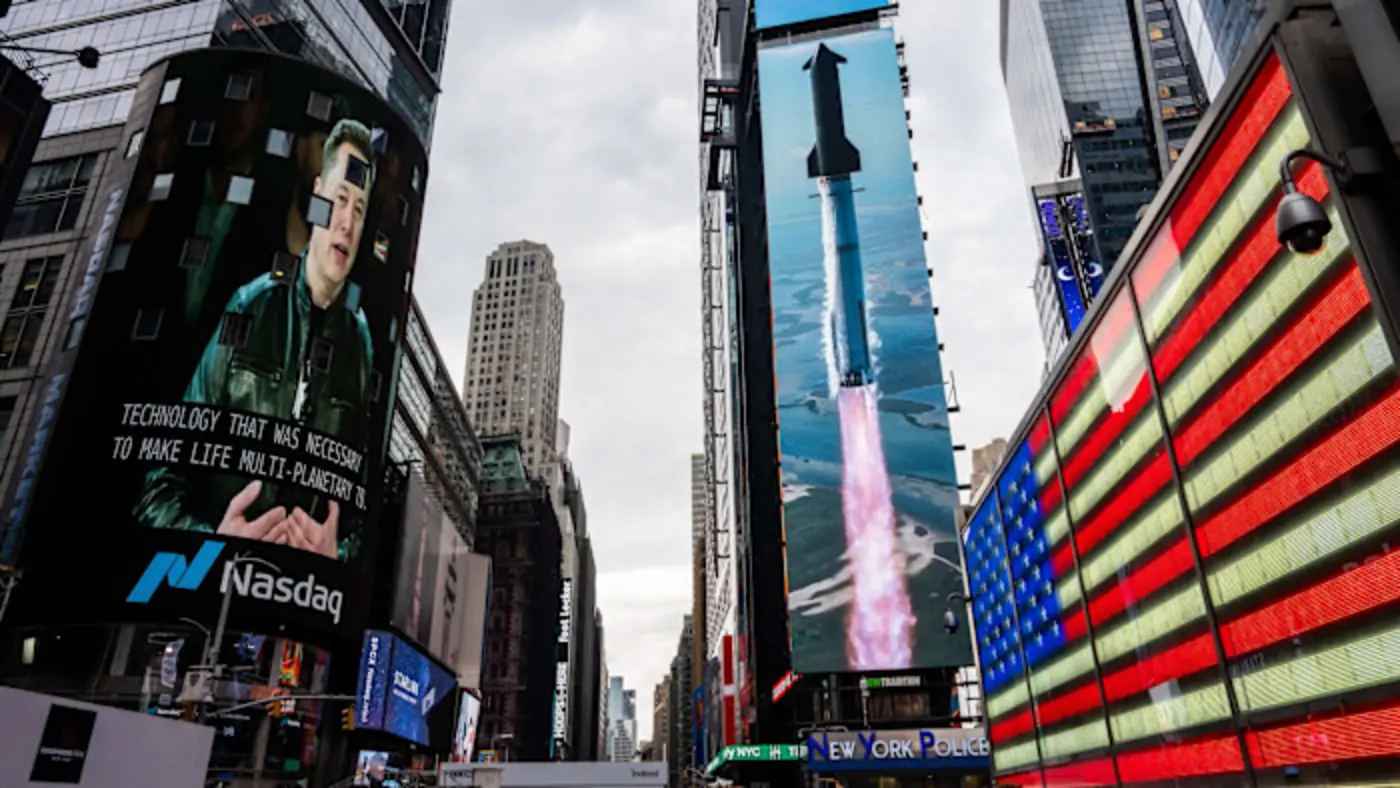 traders are increasingly betting against spacex just weeks after ipo